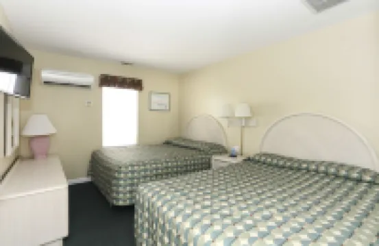 Riviera Resort & Suites