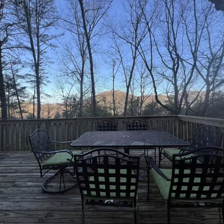 Chalet Cabin, Mountain Views, Spa Tub Near Helen with Hiking Trail to Creek