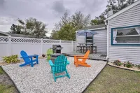 Tampa Bay Area Cottage w/ Gas Grill and Fire Pit! - 3-Star