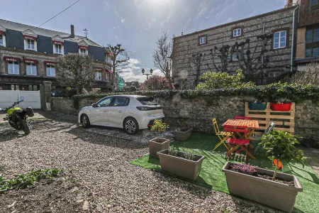 House with garden and free parking Отели рядом с достопримечательностью «Этрета»