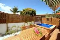 Nice F2 with terrace and private pool