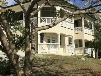 Beautiful, tranquil Home. 8 minutes from the International Airport Hoteles en 