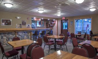 Deer Valley Lodge & Golf