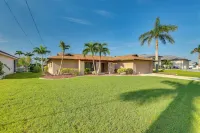 Canalfront Home w/ Private Dock in Cape Coral - Wifi
