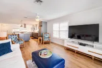Naples Vacation Home Private Pool and Hot Tub! - Wifi