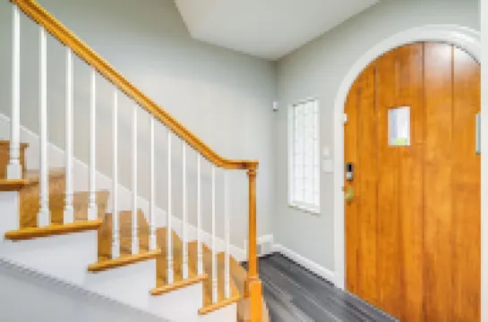 シルバー スプリングス ホーム : ウォーク トゥ ダウンタウン !