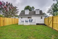 Walk to Beach: Hampton Home w/ Grill! - Kylpyammeita