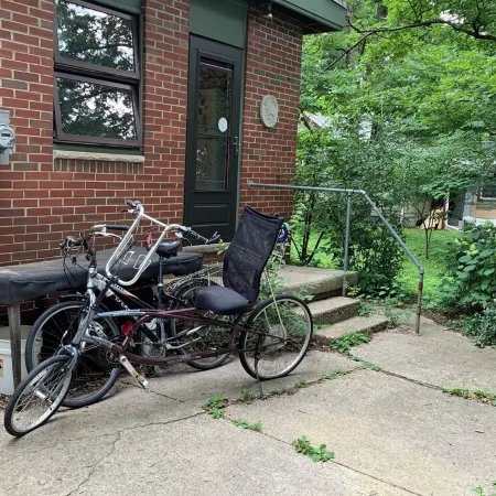 Central and Shady 1-bedroom house in Yellow Springs with WiFi and AC