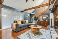 Hot Tub, Fire Pit & Barrel Sauna: Poconos Abode - Strand