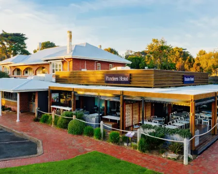 Quarters at Flinders Hotel Hotels in Flinders