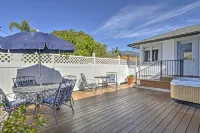 Carpinteria Apt w/ Hot Tub - 10 Min Walk to Beach! Hotel in zona Carpinteria State Beach