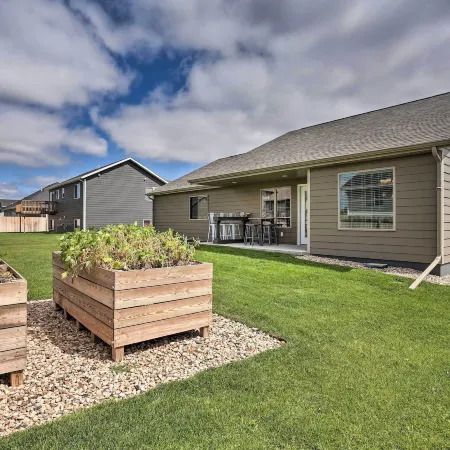 Rapid City Home w/ Patio < 5 Mi to Downtown!