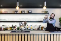 Zig Zag Motel & Apartments - bar