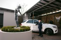 Seven Villa Hotel & Spa - parking