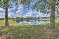 10 Mi to Disney + Heated Pool: Florida Abode! - parking