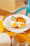 Indura Beach & Golf Resort. Curio Collection by Hilton - breakfast