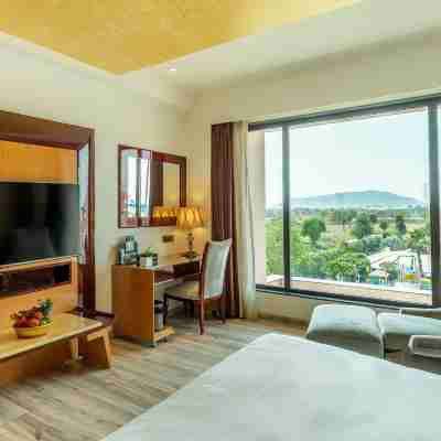 Crescent Spa and Resorts Indore Rooms