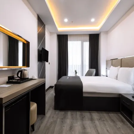 Meyzi Hotel