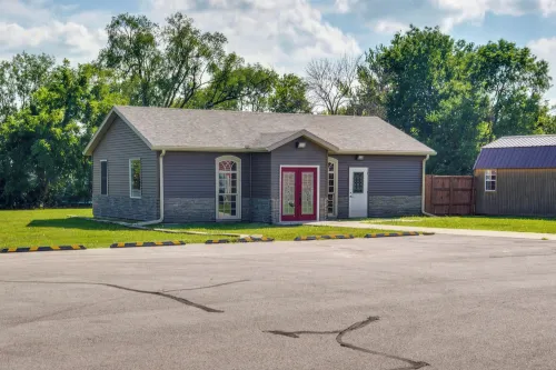 2 Mi to Main St Newton Guest House Hotels in Jasper County