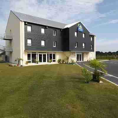 Kyriad Dol de Bretagne Hotel Exterior