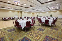 Holiday Inn Conference Ctr Marshfield Hotels in Marshfield