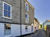 Kelvin House Hotels in Torpoint