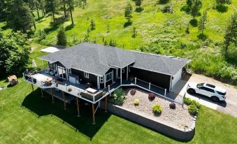 Black Hills Getaway with Hot Tub & Game Room for 18