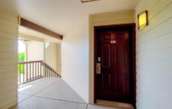 Beautiful And Updated 1 Bedroom Condo In DTC W/ VIEWS!