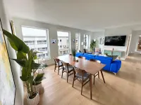 Luxury 2BR-2BA - 15 Minutes to NYC - Elevator - Rooftop - Gym - Lounge - Laundry