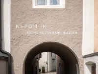 Nepomuk Rooms Hotels in Sterzing