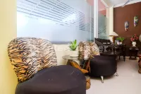 Travelista Homestay Near Gor Candradimuka Semarang Mitra RedDoorz فنادق في Gunung Pati