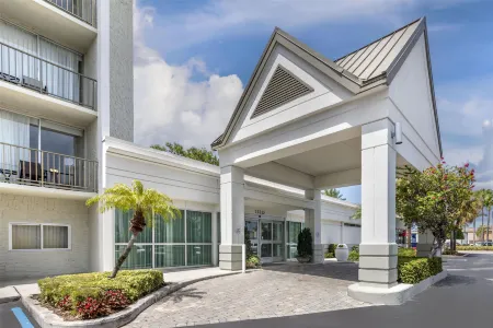 Best Western Plus Windsor Inn