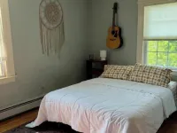 CHARMING LARGE 3 Bedroom Entire Home ウースターのホテル