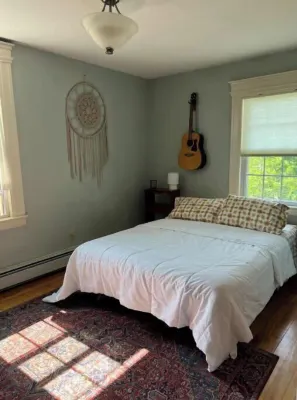 CHARMING LARGE 3 Bedroom Entire Home
