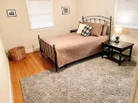 Gorgeously Renovated 3500 square foot Oxford home in Richmond!! Hotels near University of Richmond