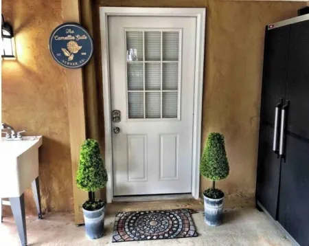 Cozy Camellia in Historic Downtown Newnan