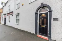 Stanwix Cottage. Walking distance of park and town Hotels in 