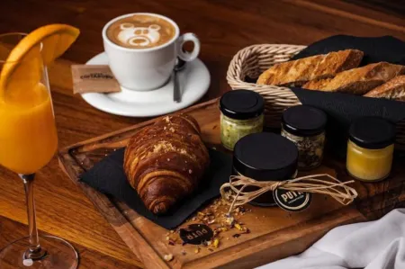 HIŠA Putr Отели в г. Трзин