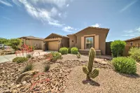 Resort-Style Pool & Spa: Upscale Goodyear Home - Homestays