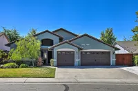 Spacious Folsom Getaway w/ Pool & Hot Tub! - Haustierfreundliche
