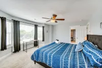 Walk to Beach! Fall Getaway in Norfolk w/ Studio - Bungalows