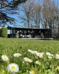 Romantic Vintage Carriage in 2 acres!❤️Idyllic location, 5 min walk beach & pub!