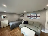 Modern Updated Apartment /Private Parking, Yard, Grill, Firepit - Resort Living! Hotels in Billerica