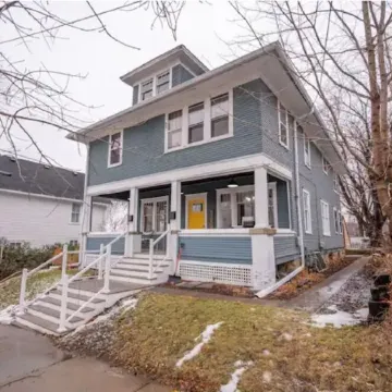 Historic Home in Red Wing Character & Convenience Отели в г. Гудхью