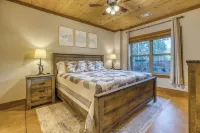 NEW! - Fish the CREEK/Mountain VIEWS/mini-GOLF/hot tub/3 acres/Dog friendly