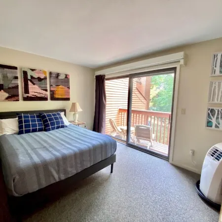 Private Spacious 3 bed Condo in Nordic Village