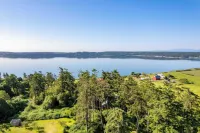 Penn Cove Overlook by AvantStay - 3-Star