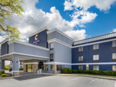 Comfort Inn Bourbonnais Near I-57 Hotels in Bradley