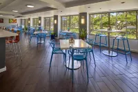 DoubleTree by Hilton Alana - Waikiki Beach - breakfast