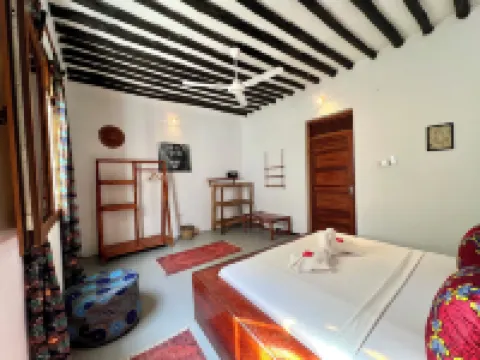 The African Paradise Beach Hotel